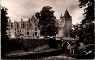 35 Josselin L'ancien Pont-Levis et façade du château