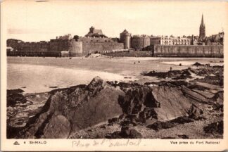 4 Saint-Malo Vue prise du Fort National