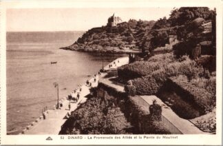 50 Dinard la promenade des Alliés et la Pointe du moulinet