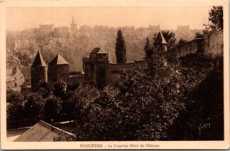Fougeres la Courtine Nord du Château