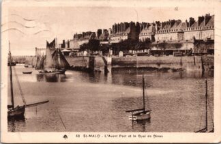 63 Saint-Malo l'Avant Port et le Quai de Dinan