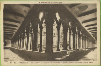 93 Tréguier le Cloitre Ce Superbe Monument de l'Art Ogival A Été Construit En 1461.