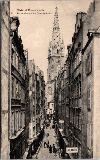 13 Saint-Malo la grande-rue