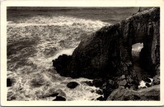113 Quiberon effet de Vagues à la Grotte de Kergroix