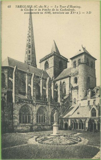 68 Tréguier La tour d'Hasting le cloître et ma flèche de la Cathédrale