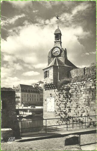 1674 - CONCARNEAU - Le Beffroi de la Ville Close.