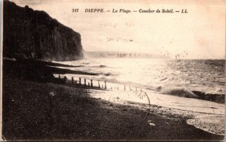 317 Dieppe la plage Coucher de soleil.