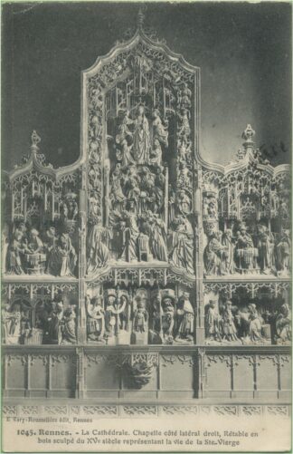 Rennes la cathédrale chapelle Côté latéral Droit, rétable En bois sculté