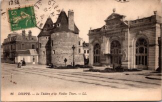26 Dieppe le Théâtre et les vieilles Tours