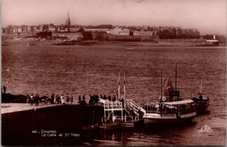 28 Dinard la calle et Saint Malo