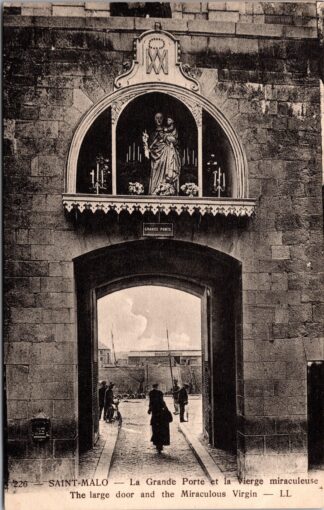 226 Saint-Malo la grande porte et la vierge miraculeuse