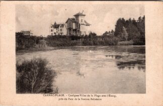 Carnac Plage Quelques Villas De La Plage Avec l'étang Près Du Parc De La Station Balnéaire